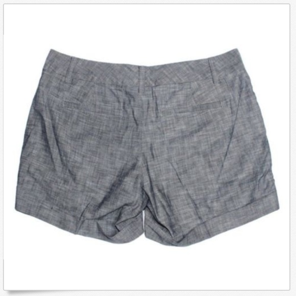 🌿Banana Republic Casual Cuffed Chambray Shorts 2 - Picture 2 of 6